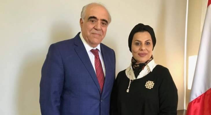 القصيفي عرض سبل التعاون مع مديرة كونا في بيروت