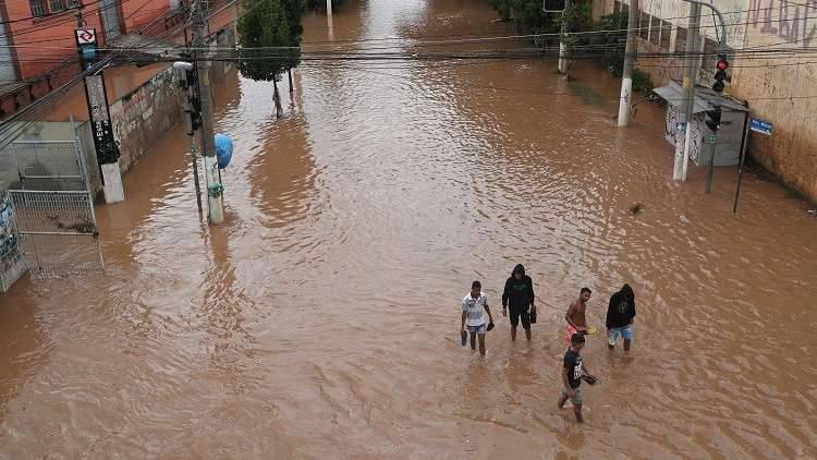 ارتفاع ضحايا الفيضانات في البرازيل إلى 12 شخصا