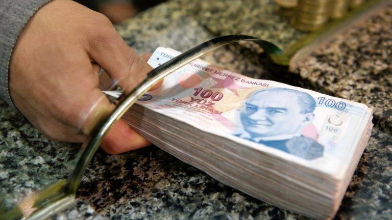 عجز المعاملات الجارية لتركيا 813 مليون دولار في يناير وهو دون المتوقع