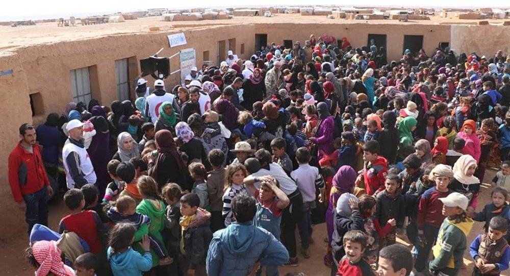نقص حاد في مياه الشرب بمخيم الركبان السوري