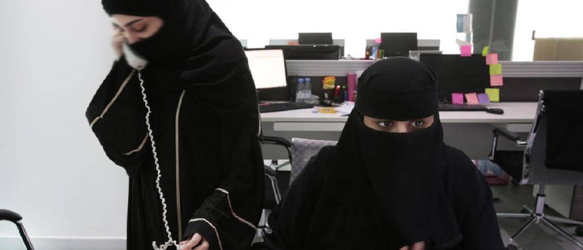 ما هو حجم مشاركة المرأة السعودية في سوق العمل