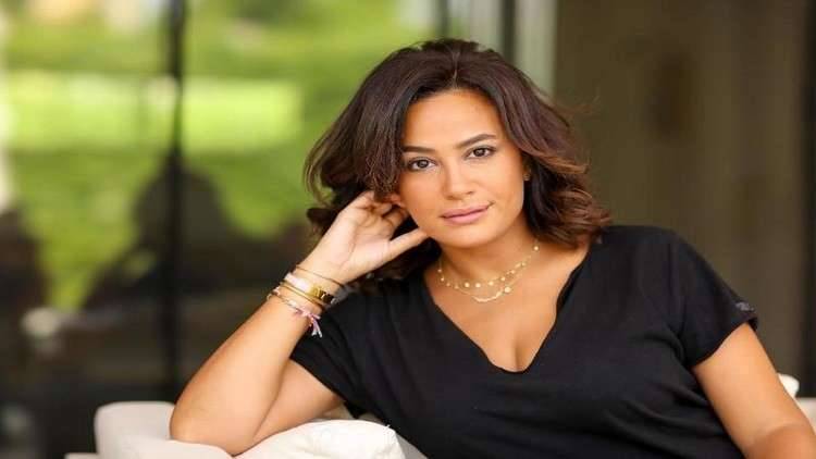 هند صبري تنعى 7 من "عائلتها" قضوا بحادث الطائرة الإثيوبية (صور)