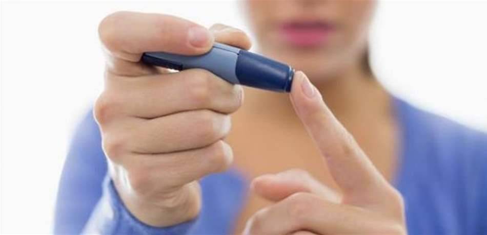 مرضٌ يتربص بالمرأة.. والسبب توتر العمل!