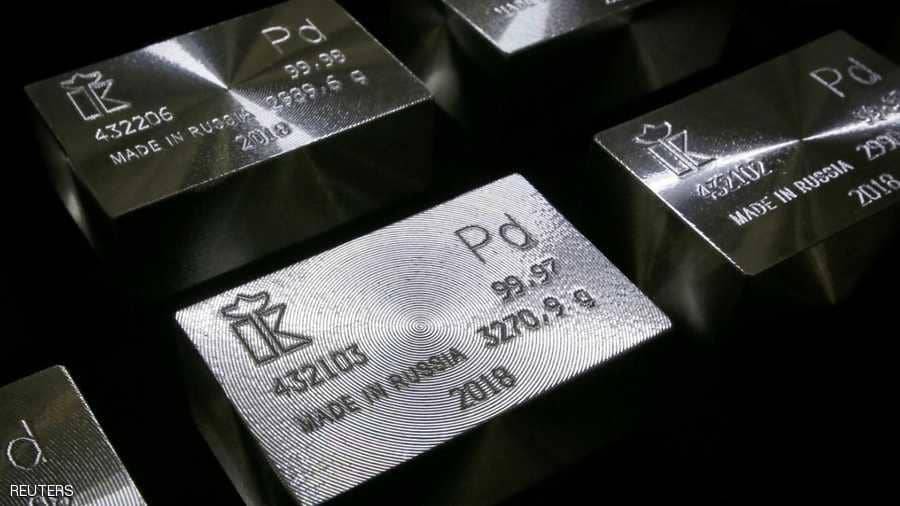 البلاديوم يقفز إلى مستوى قياسي والذهب يعاود الارتفاع فوق 1300 دولار