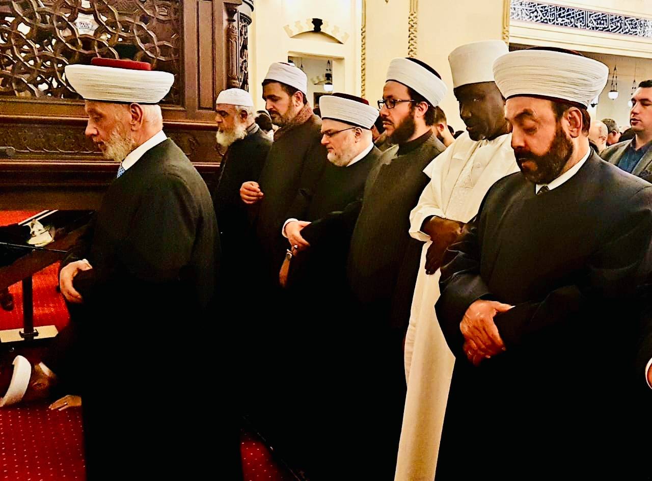 دريان أدى صلاة الغائب عن ارواح شهداء الاعتداء الارهابي في نيوزيلندا
