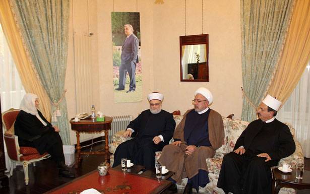 الحريري عرضت شؤوناً قضائيّة

مع رؤساء المحاكم الشرعيّة