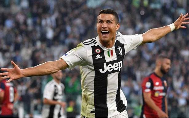 متفرقات كروية من الملاعب العالمية : نيمار يطلب من والده التواصل مع العملاقين الاسبانيين

زيدان يخطط لتوجيه ضربة إلى مدرب ليفربول ويورغن كلوب يكشف خطته لحماية فريقه

أياكس الضحية الثالثة المفضلة لرونالدو وسحر ميسي يسيطر على مواجهة برشلونة ويونايتد