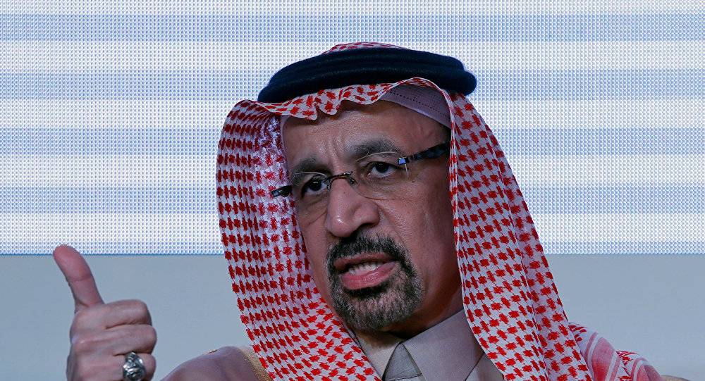 وزير الطاقة السعودي يتوقع امتثالا جماعيا من دول "أوبك +" بخفض إنتاج النفط