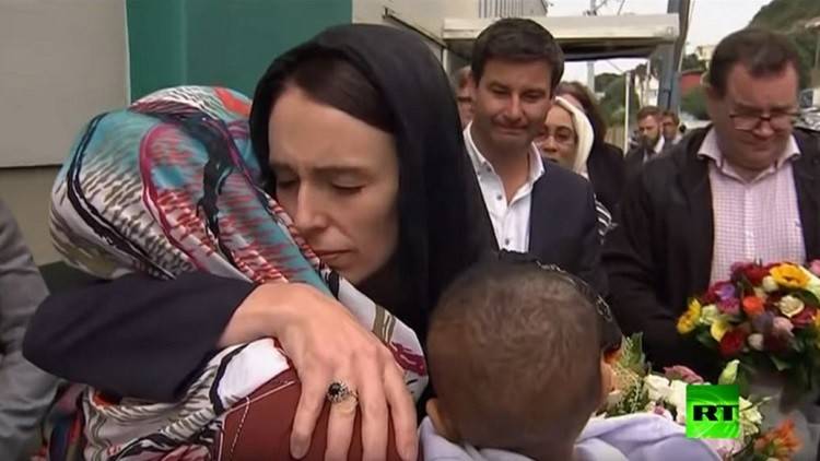 بالقيديو والصور۔۔۔ من هي أصغر رئيسة حكومة في العالم!!