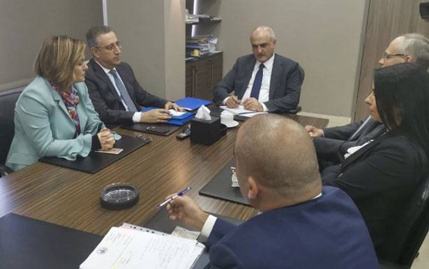 بعد استدعائهما الى وزارة الماليّة

خلـيــــل يجتمع برئيـــس المجلــــس

الأعـلـــى للجمارك ومُديــره الــعام
