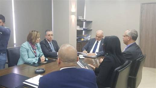 بالصورة: خليل يجتمع برئيس المجلس الأعلى للجمارك ومديره العام بعد استدعائهما