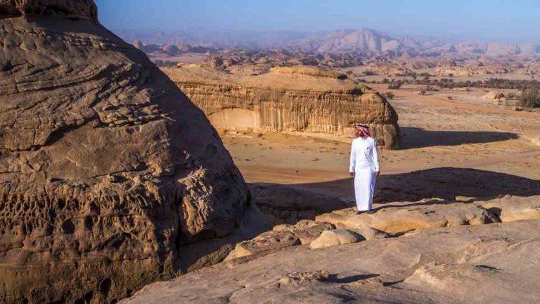 السعودية تسعى لجذب 20 مليار دولار استثمارات لوجهة سياحية مزمعة