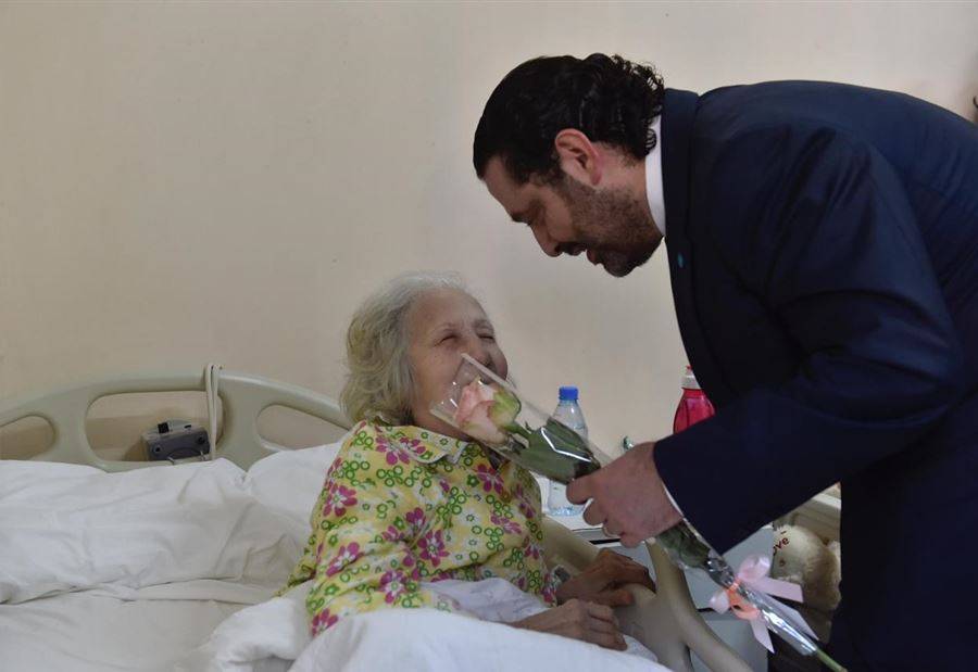 بالصورة: لفتة انسانية للحريري في مناسبة عيد الأم