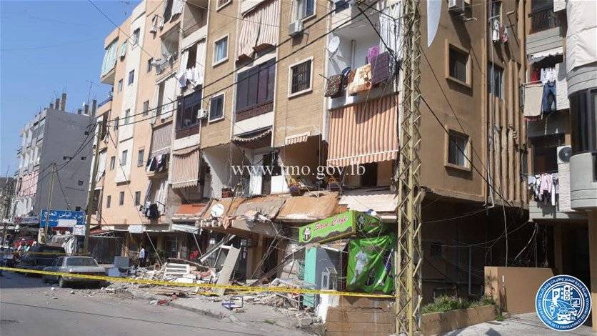 بالفيديو والصور: انهيار جزء من مبنى سكني في سنّ الفيل- النبعة