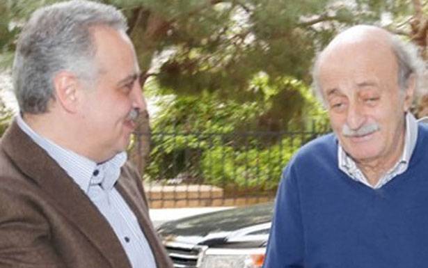 كبار مشايخ يفشلون في رأب الصدع بين جنبلاط وارسلان