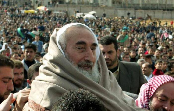 تعرف على مؤسس حركة حماس احمد ياسين في ذكرى اغتياله