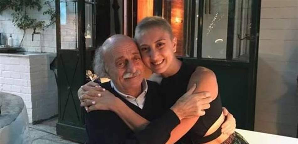 كيف عايدت داليا جنبلاط والدتها؟