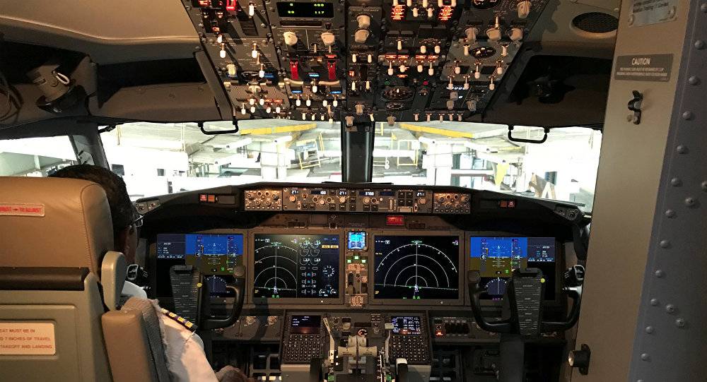 طيار إثيوبي يفجر مفاجأة بشأن قائد طائرة بوينغ المنكوبة