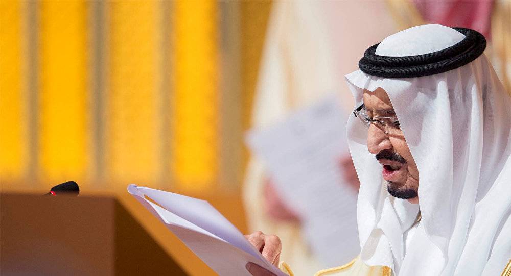 العاهل السعودي يثير ردود فعل واسعة بسبب توجيه ملكي