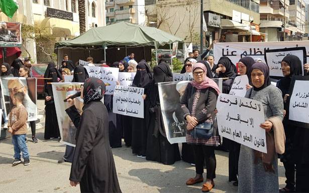 إعتصام لأهـالــي موقوفي عبرا

للمطالبة بالإسراع في العفو العام