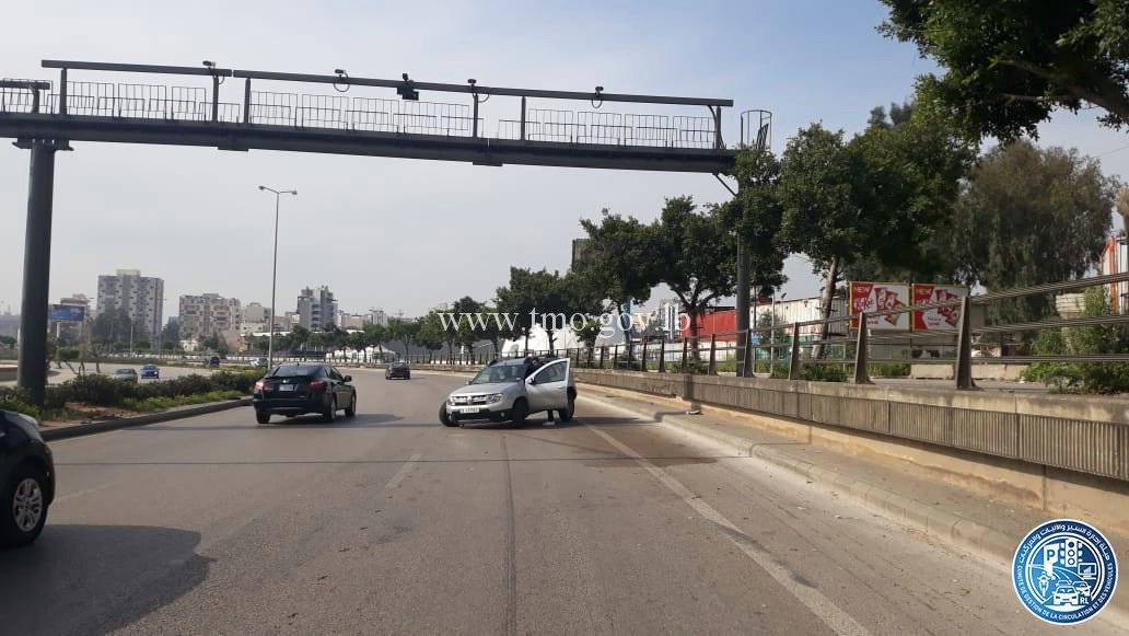 حادث سير على اوتوستراد الرئيس لحود
