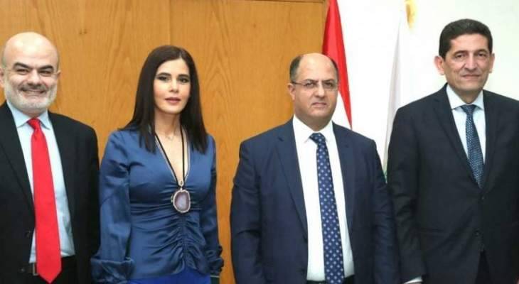 ستريدا جعجع واسحق عرضا مع اللقيس الواقع الزراعي في بشري