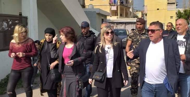 الطبش تفقدت ووفد بلدية بيروت منطقة الكرنتينا واستمعت إلى شكاوى أهلها