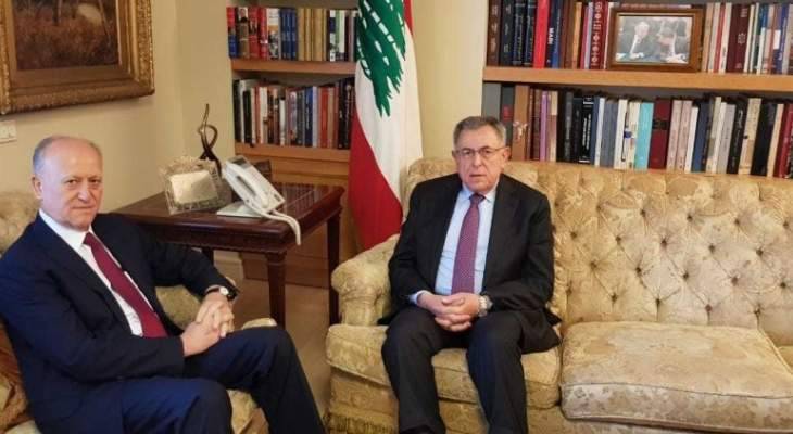 السنيورة التقى ريفي وعرض معه التطورات