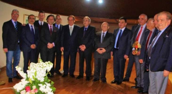 القصيفي: للإلتزام بقانون المطبوعات بدل المواجهة بين الصحافة والقضاء