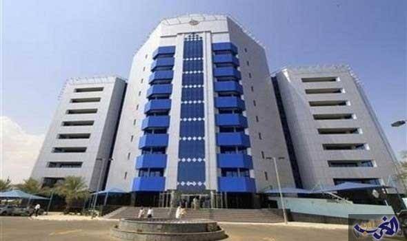 تفاقم أزمة السيولة في البنوك السودانية يُهدد بـ`ثورة مصرفية` وسط ارتفاع الأسعار