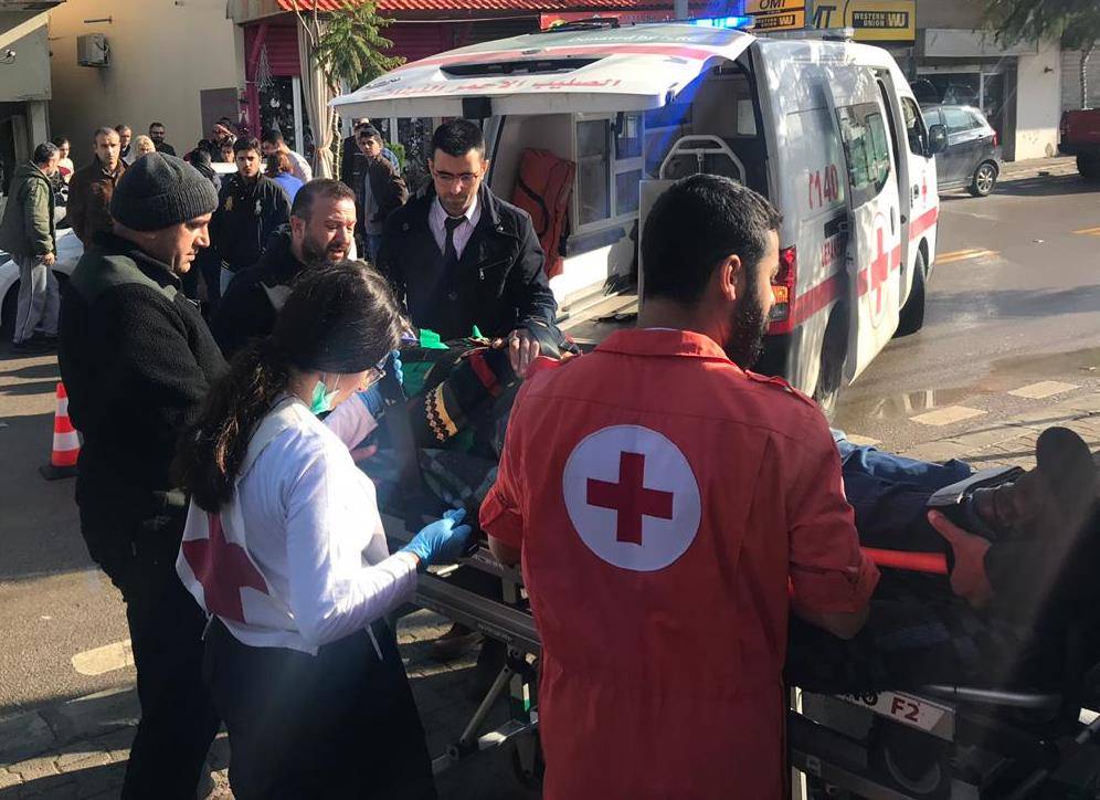 جريحان نتيجة تصادم بين سيارتين