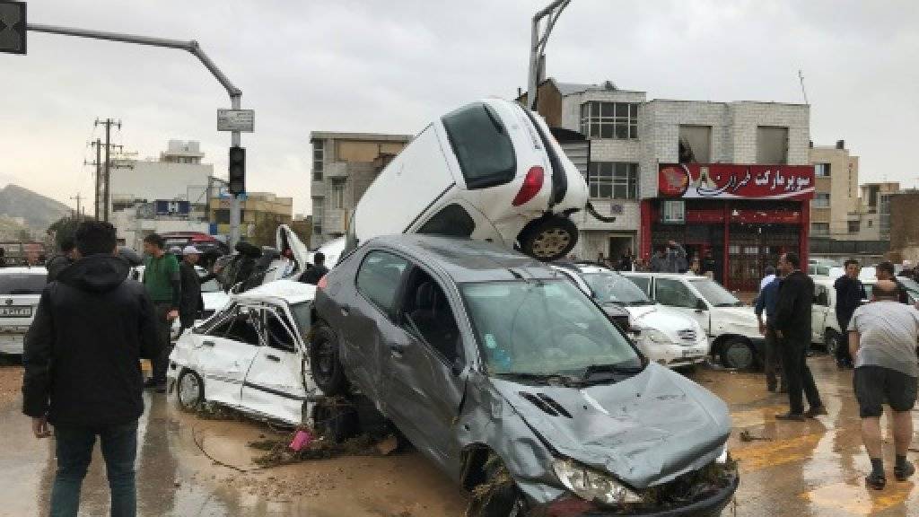 حصيلة فيضانات ايران ترتفع الى 21 قتيلا