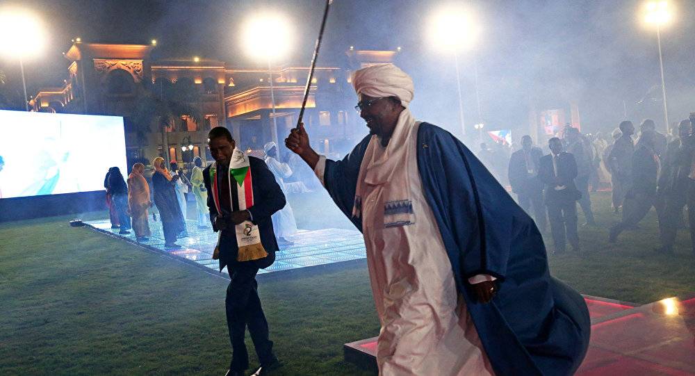 خبير يكشف أسبابا مفاجئة لغياب البشير عن القمة العربية۔۔۔ ليس الخوف من الاعتقال