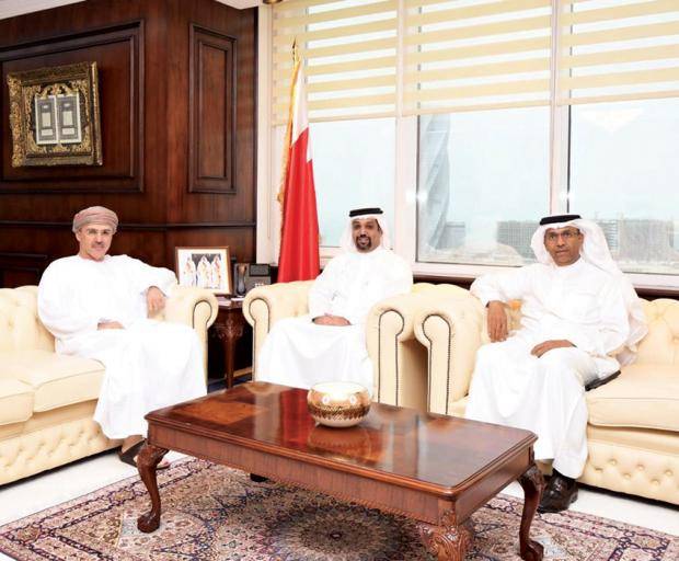وزير المالية والاقتصاد البحريني: مواصلة تعزيز دور قطاع المال والأعمال وتحفيز وتيرة الاستثمارات