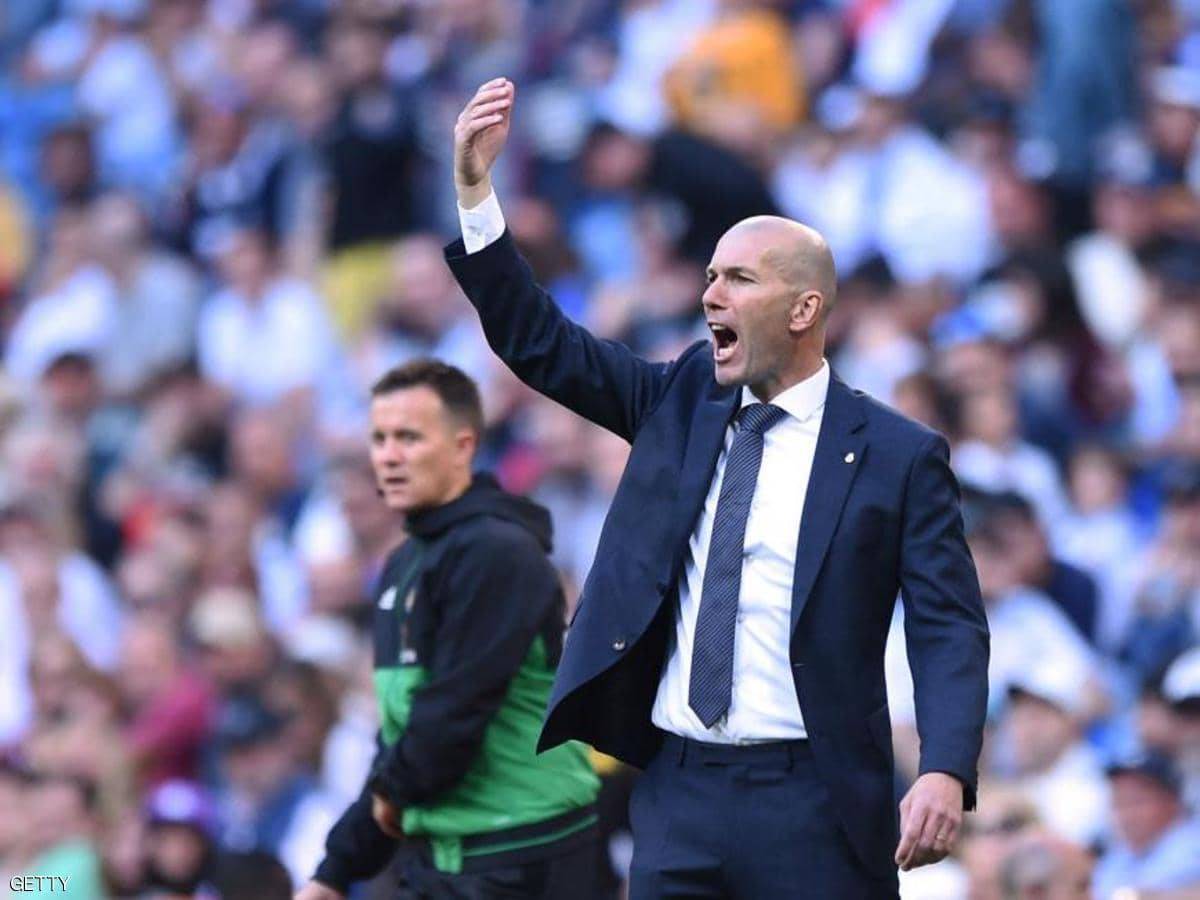 مشكلة ريال مدريد "المزمنة".. زيدان يجد الحل في إيطاليا
