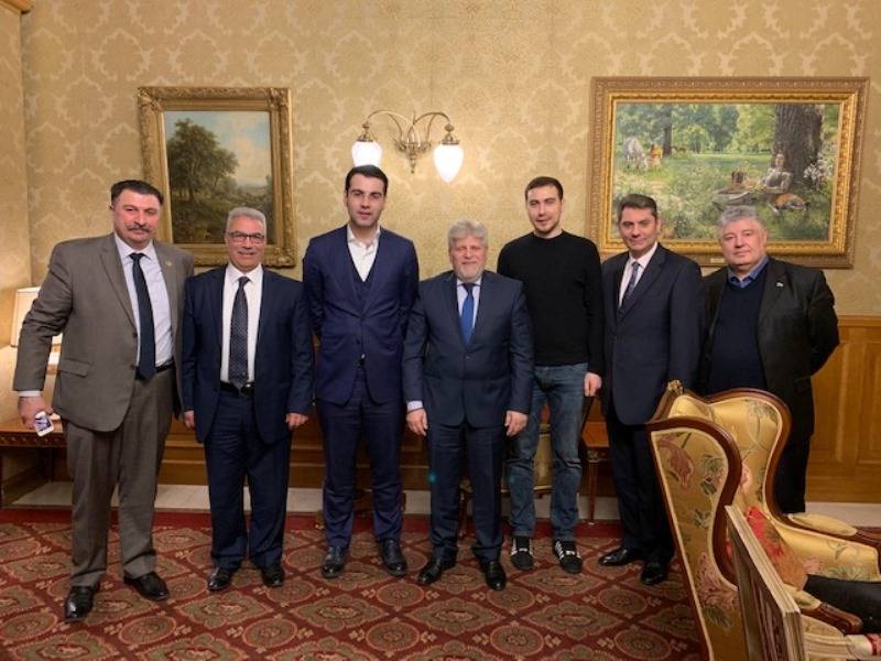 الابيض عرض في روسيا وضع الكنيسة الارثوذكسية تزامنا مع زيارة عون