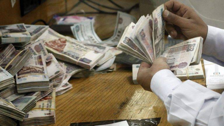 السيسي يرفع الحد الأدنى للأجور بمصر إلى 2000 جنيه‎