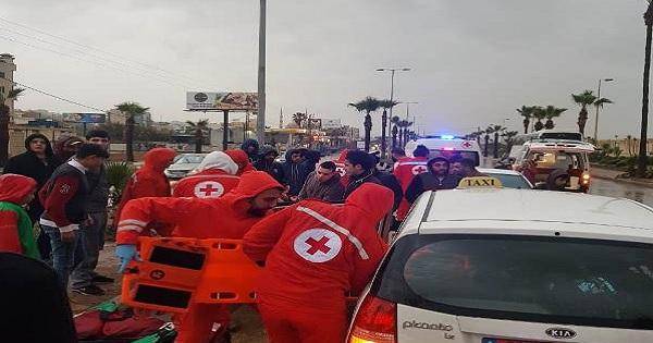 بعد عودتهم من المباراة... إصابة 5 رياضيين في حادث سير عند جسر الأولي