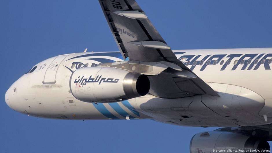 سرقة فوق السحاب.. هذا ما حدث متن طائرة مصرية!