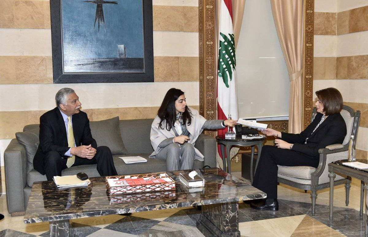 الحسن تلتقي وفدا من البنك الدولي