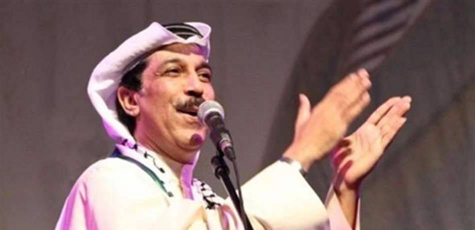 عبدالله الرويشد يسقط على المسرح ... وهذا هو وضعه الصحي (فيديو)