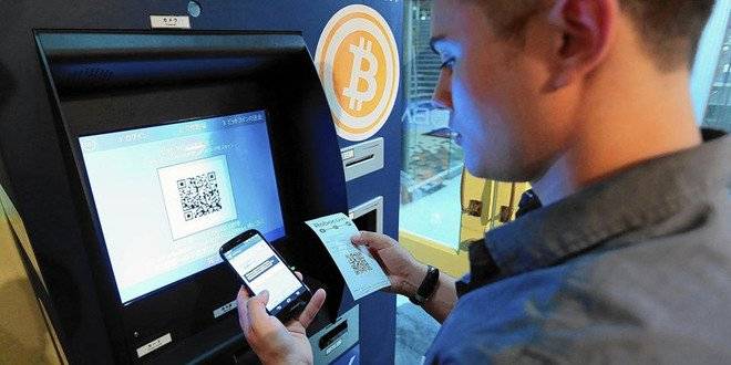 "بيتكوين" ترتفع 20 % خلال يوم