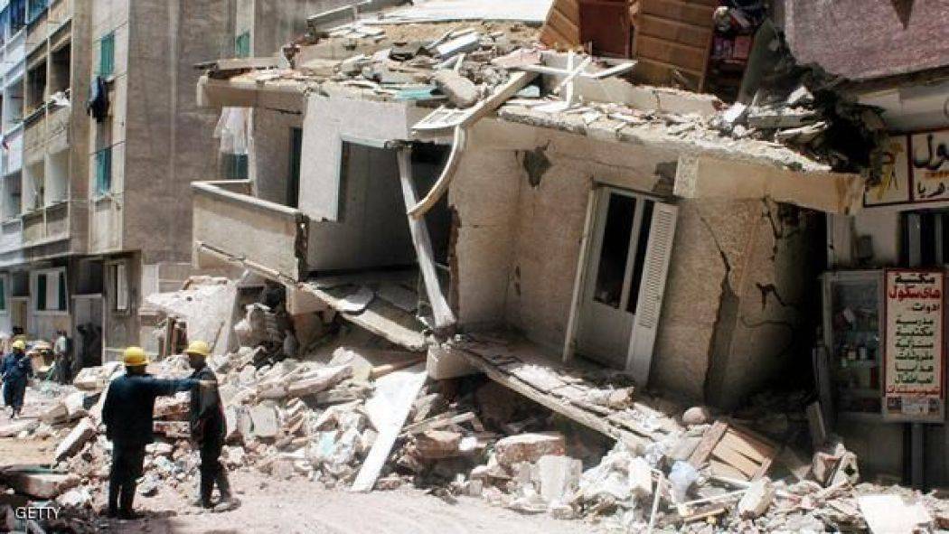 مصرع شخص في انهيار مبنى بالقاهرة... والدفاع المدني يبحث عن مصابين