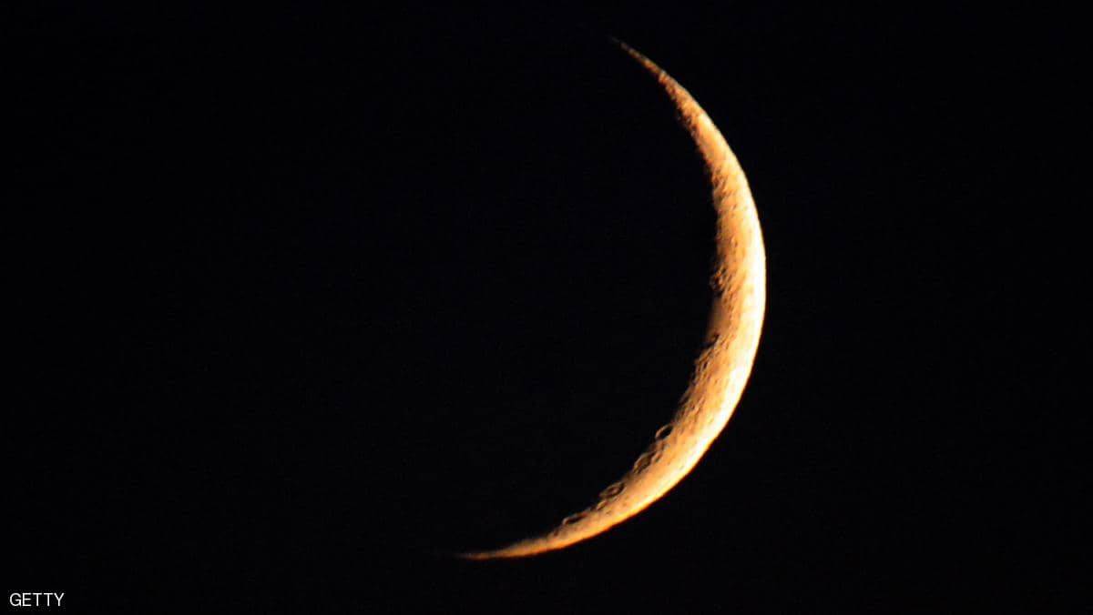 باحث فلكي يحدد أول أيام شهر رمضان