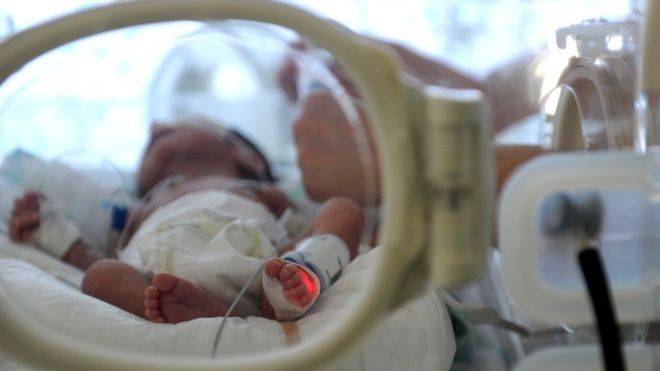 للمرة الثانية .. أم تضع مولودها بعد وفاتها