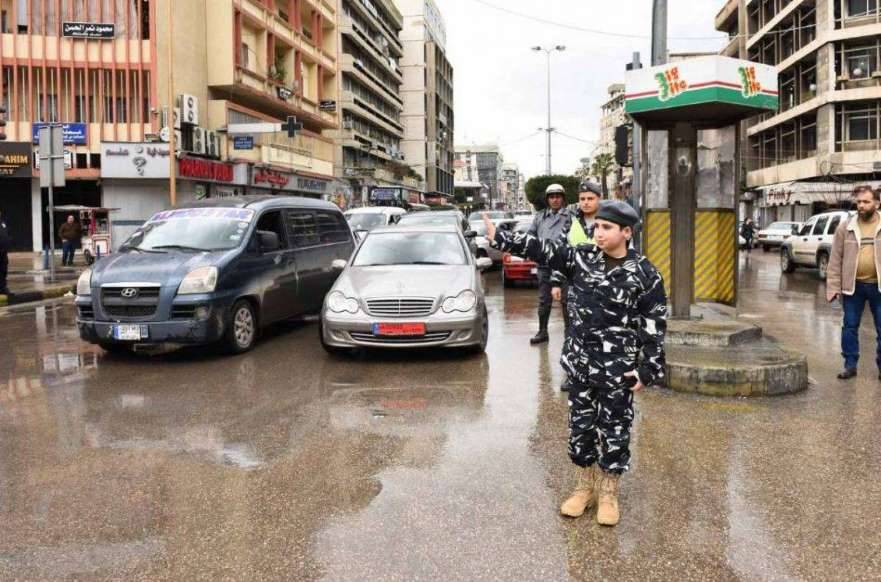 قوى الأمن تحقق حلم ابن الـ 12 سنة..."علي شرطي ليوم واحد" (صور -فيديو)