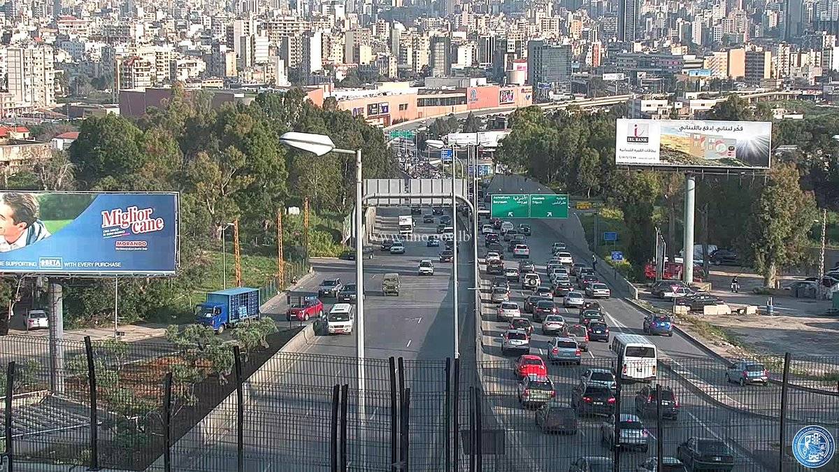 حركةالمرور كثيفة من الصياد باتجاه اوتوستراد الرئيس الهراوي وصولا الى الاشرفية بسبب اشغال في المحلة