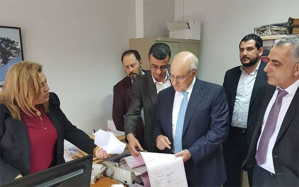 أبو سليمان جال في المقرّ المركزي للضمان:

ندرس الشغور وتسريع إنجاز المعاملات