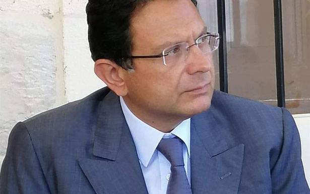 فريدالخازن : رح تنتهي القصة

إنّو الشعب هوّي

اللي سارق الدولة