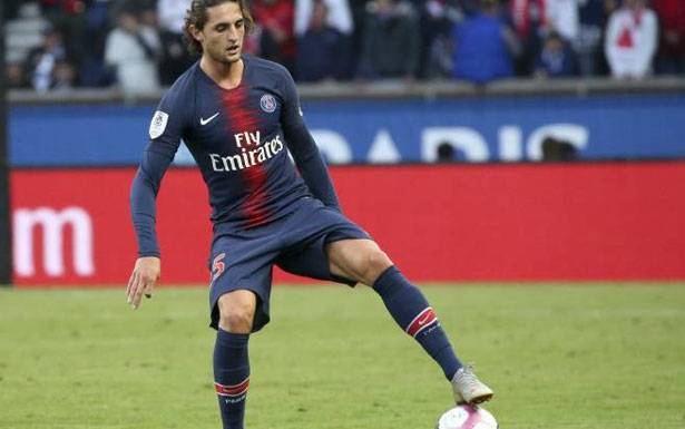 مُتفرّقات كرويّة من الملاعب العالميّة : عودة زيدان تمنح ريال مدريد صفقة قديـمة

فاران يرفض مانشستر يونايتد مـن أجل عملاق أوروبي آخر .. ورابيو يتجاهل ليفربول
